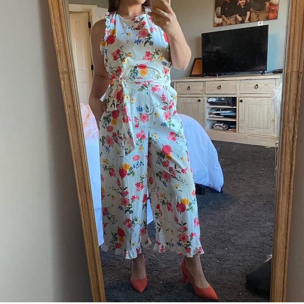 Gal meets glam Floral Sleeveless Jumpsuit